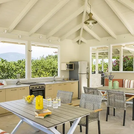  Arabella In 6 Bedrooms With Pool And Wifi *